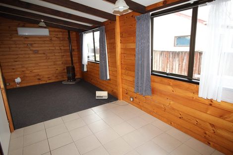 Photo of property in 7 Newton Place, Westbrook, Palmerston North, 4412