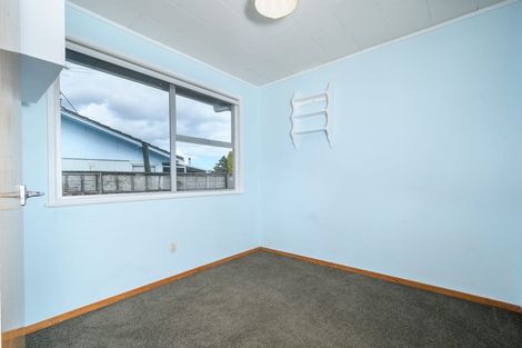 Photo of property in 26 Vina Place, Massey, Auckland, 0614