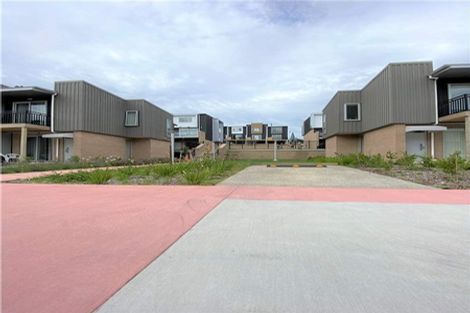 Photo of property in 15 Ceramic Lane, New Lynn, Auckland, 0600