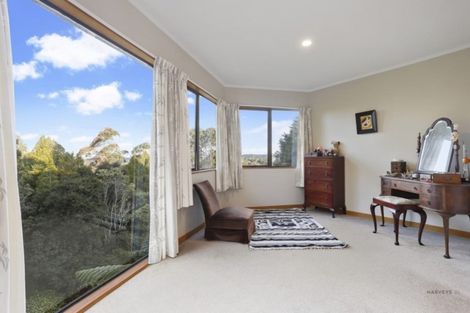 Photo of property in 268 Forest Hill Road, Waiatarua, Auckland, 0612