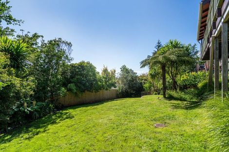 Photo of property in 20 Robin Lane, Browns Bay, Auckland, 0630