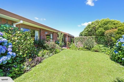 Photo of property in 23 Emory Drive, Conifer Grove, Takanini, 2112