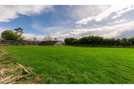 Photo of property in 60 Timaru Road, Waimate, 7924