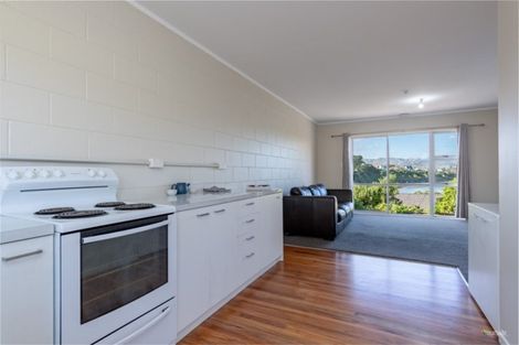 Photo of property in 2/3 Vella Street, Titahi Bay, Porirua, 5022