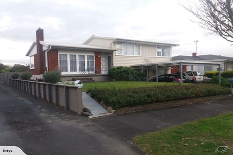 Photo of property in 11 Kensington Place, Fairfield, Hamilton, 3214