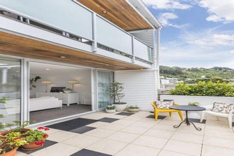 Photo of property in 32 Mantell Street, Seatoun, Wellington, 6022