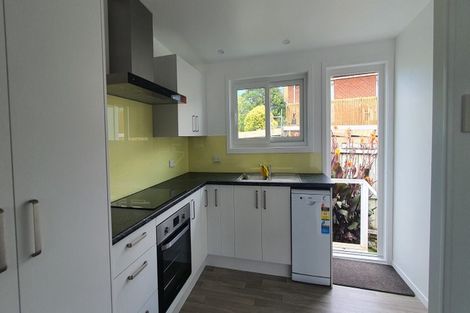 Photo of property in 4/176 Henderson Valley Road, Henderson, Auckland, 0612