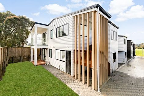 Photo of property in 7/122 Archibald Road, Kelston, Auckland, 0602