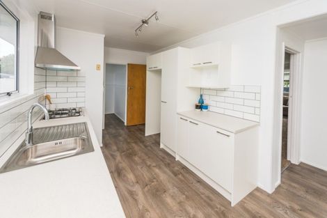 Photo of property in 56 Lee Street, Castlecliff, Whanganui, 4501