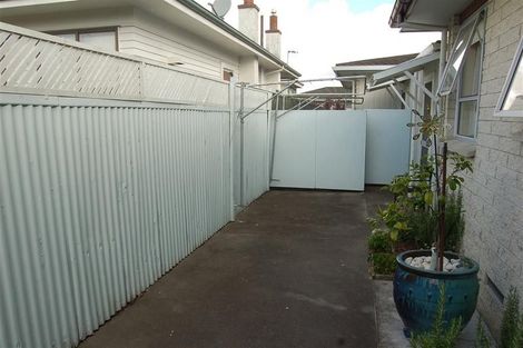 Photo of property in 2/701 Saint Aubyn, Saint Leonards, Hastings, 4120