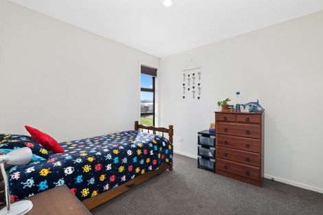Photo of property in 14 Hebbard Court, Albert Town, Wanaka, 9305