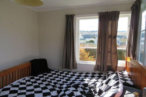 Photo of property in 10 Hughes Crescent, Taita, Lower Hutt, 5011