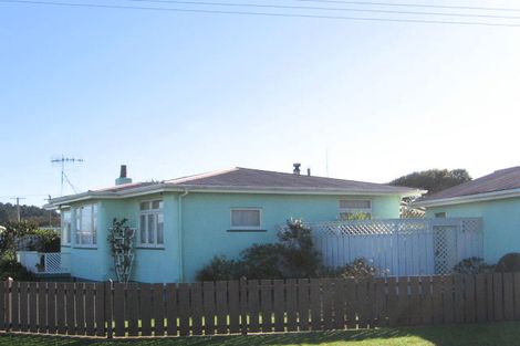 Photo of property in 29 Norton Street, Foxton Beach, Foxton, 4815