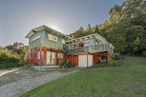 Photo of property in 15 Haddon Crescent, Whitianga, 3510