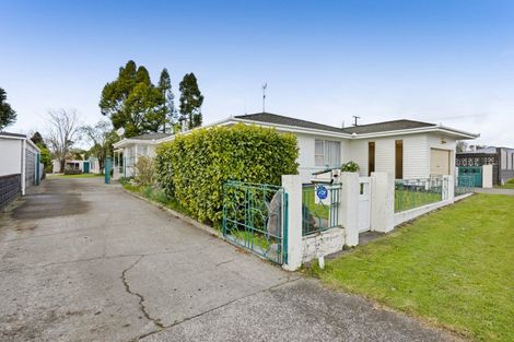 Photo of property in 23 Hinau Street, Inglewood, 4330