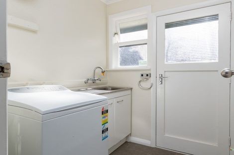 Photo of property in 19 Thomas Street, Stokes Valley, Lower Hutt, 5019