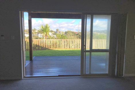 Photo of property in 76 Laurel Oak Drive, Schnapper Rock, Auckland, 0632