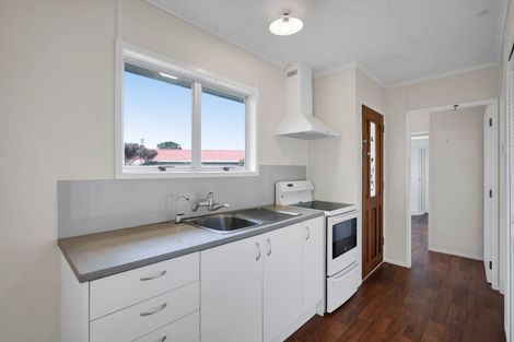 Photo of property in 5a Oleander Place, Bell Block, New Plymouth, 4312