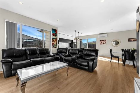 Photo of property in 18 Calder Crescent, Pokeno, 2402