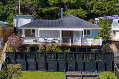 Photo of property in 82 Thomas Street, Stokes Valley, Lower Hutt, 5019