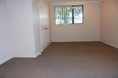 Photo of property in 203 Keri Vista Rise, Papakura, 2110