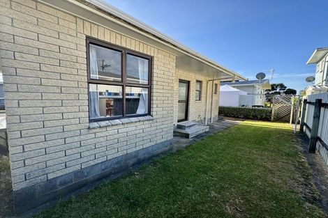 Photo of property in 76 Sixth Avenue, Urenui, 4377