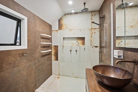 Photo of property in 9 Quebec Road, Milford, Auckland, 0620