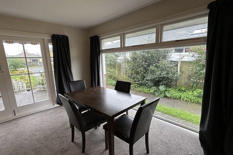 Photo of property in 228 Avonhead Road, Avonhead, Christchurch, 8042