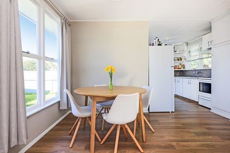 Photo of property in 75 Lipscombe Crescent, Havelock North, 4130