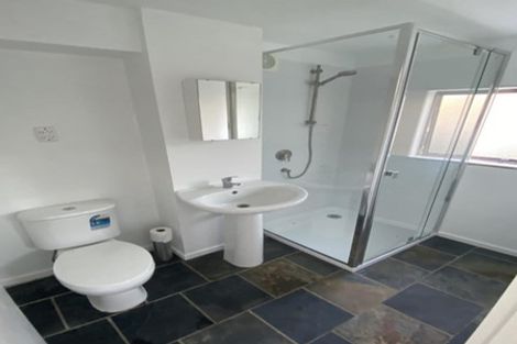 Photo of property in 20 Marina View Drive, West Harbour, Auckland, 0618