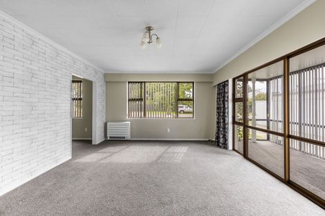 Photo of property in 8 Myers Street, Waikiwi, Invercargill, 9810