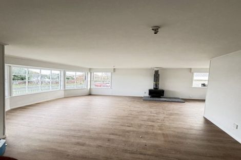 Photo of property in 1 Fairlight Place, Manurewa, Auckland, 2102