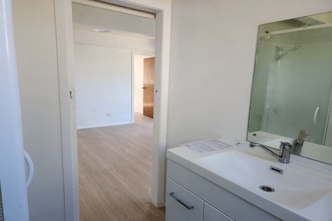 Photo of property in 19 Everard Avenue, Army Bay, Whangaparaoa, 0930