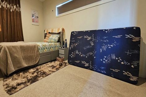 Photo of property in Krisley Court, 25/6 Ambrico Place, New Lynn, Auckland, 0600