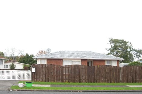 Photo of property in 14 Casuarina Road, Half Moon Bay, Auckland, 2012