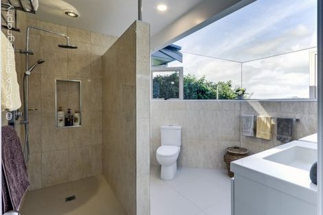 Photo of property in 254 Beach Road, Onerahi, Whangarei, 0110