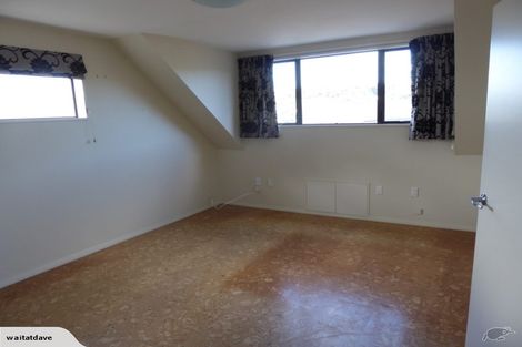 Photo of property in 16 Shortland Street, Caversham, Dunedin, 9011