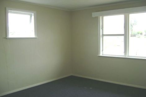 Photo of property in 28 Bellona Place, Cannons Creek, Porirua, 5024
