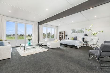 Photo of property in 49 Whatapaka Road, Karaka, Papakura, 2580