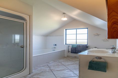 Photo of property in 22 Ranfurly Road, Alfriston, Auckland, 2105