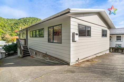 Photo of property in 30 Plateau Road, Te Marua, Upper Hutt, 5018