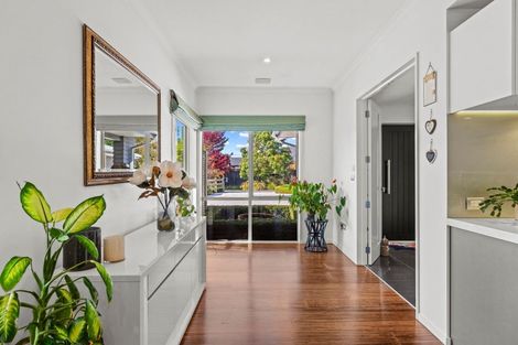 Photo of property in 28 Wilkinsons Road, Harewood, Christchurch, 8051