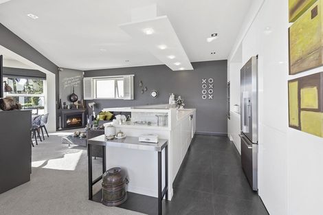 Photo of property in 2/11 Maida Vale Road, Roseneath, Wellington, 6011