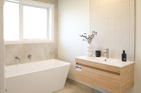 Photo of property in 40 James Line, Kelvin Grove, Palmerston North, 4414