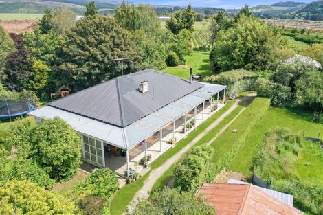 Photo of property in 37 Bluff Hill Road, Waianakarua, Oamaru, 9495