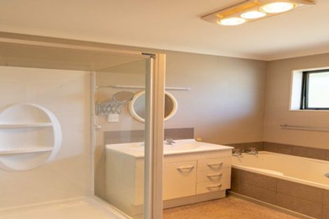 Photo of property in 5 Halton Street, East Gore, Gore, 9710