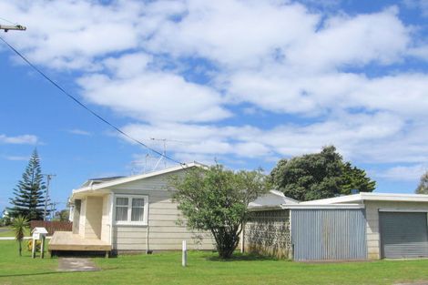 Photo of property in 25 Dillon Street, Waihi Beach, 3611