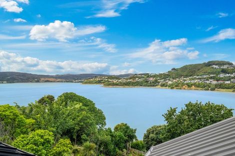 Photo of property in 28a Seaview Road, Paremata, Porirua, 5024