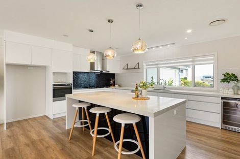 Photo of property in 13 Dulverton Rise, Flagstaff, Hamilton, 3210