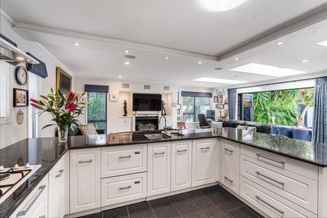 Photo of property in 10 Ander Place, Takapuna, Auckland, 0622